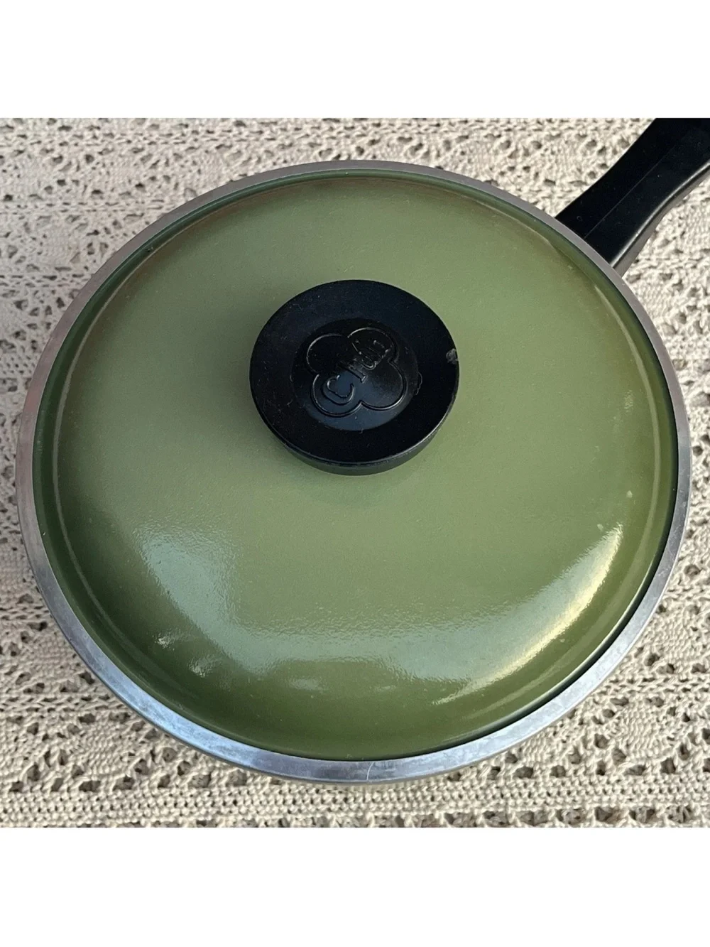 Vintage Club Cast Aluminum Sauce Pan With Lid Avocado Green 2 Quart Cookware